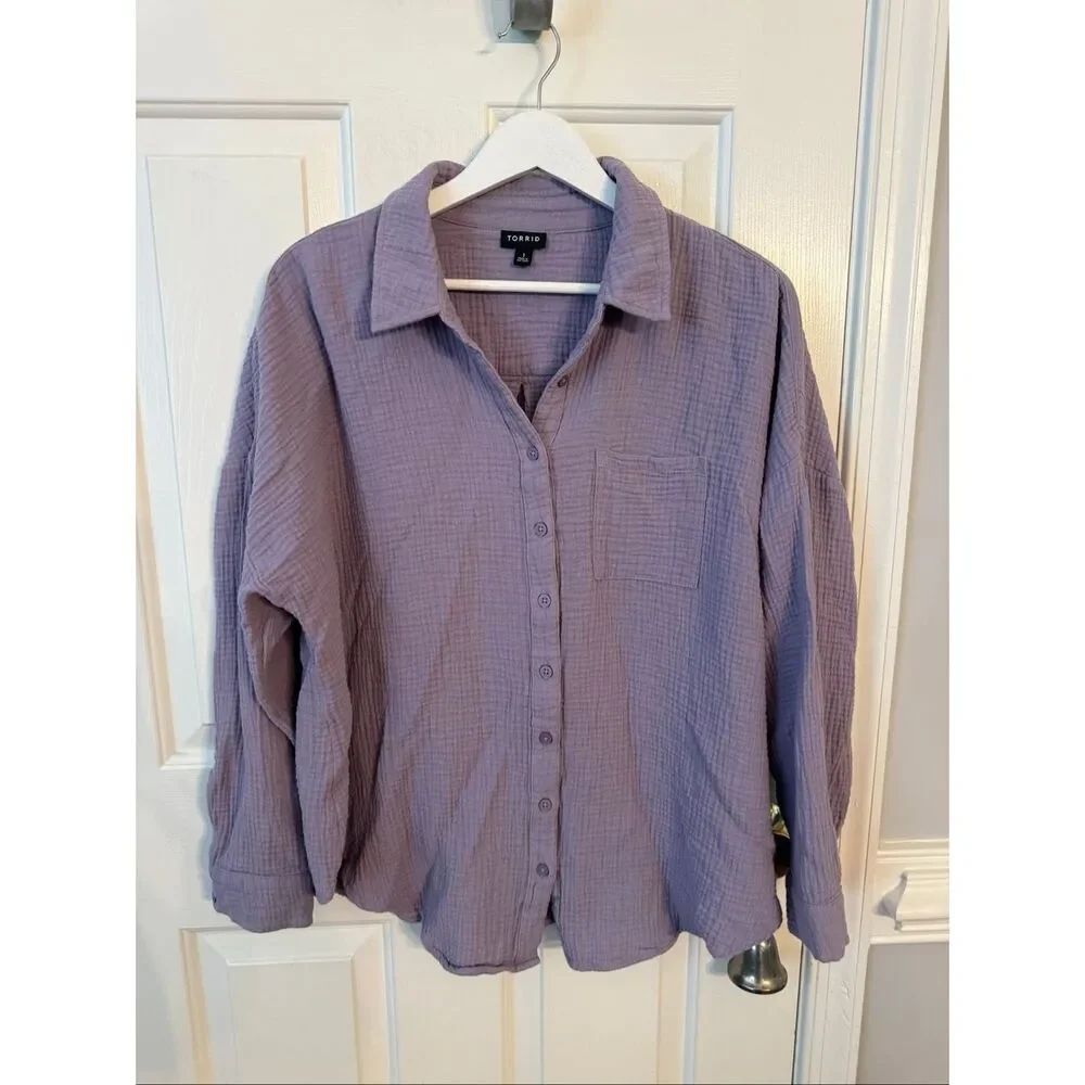 Torrid Lavender Gauzy Oversized Button Down Shirt sz 1X EUC